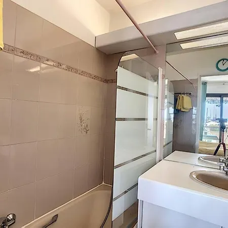 Perle Rare 2 Pièces Au Pied De La Et Piscine Résidence *