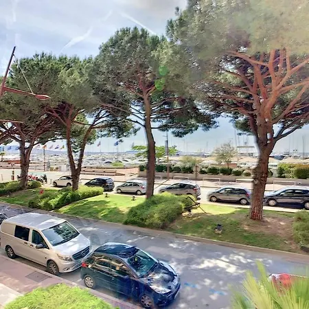 Perle Rare 2 Pièces Au Pied De La Et Piscine Résidence *